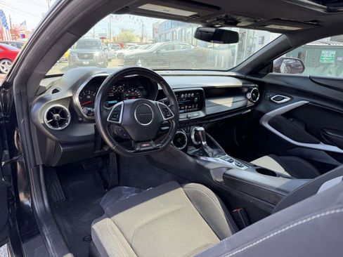 Used 2018 Chevrolet Camaro SS RWD image 18