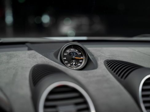 Used 2024 Porsche 718 Boxster Spyder RS RWD image 54