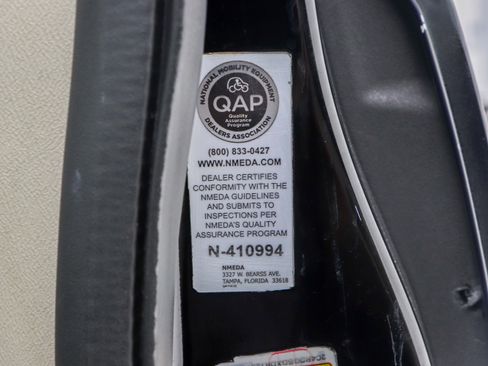Used 2013 Dodge Grand Caravan SE FWD image 29