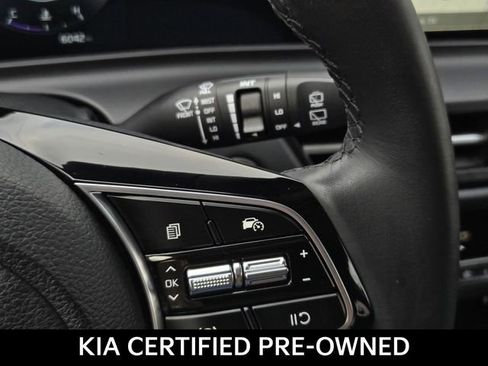 Certified 2024 Kia Seltos EX FWD image 29