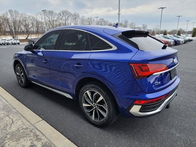 Used 2023 Audi Q5 2.0T Premium w/ Convenience Package AWD/4WD image 8