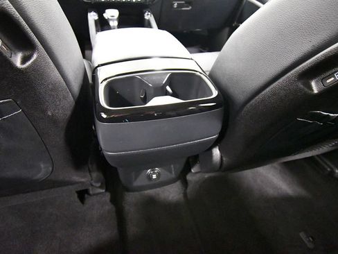 Certified 2025 Kia Telluride EX w/ EX Captain's Chair Package AWD/4WD image 17