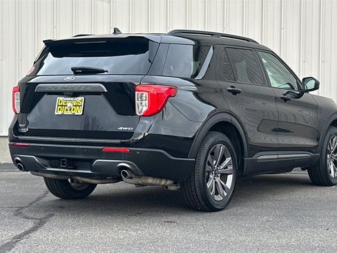 Used 2022 Ford Explorer XLT image 5