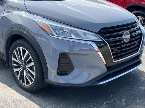 Used 2024 Nissan Kicks SV w/ Exterior Package FWD image 8