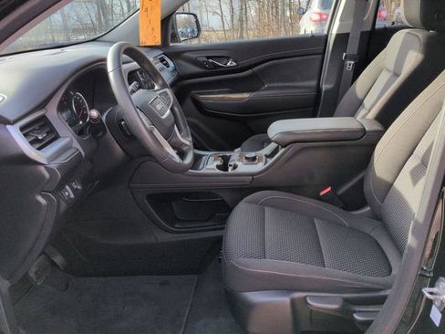 Used 2023 GMC Acadia SLE image 20