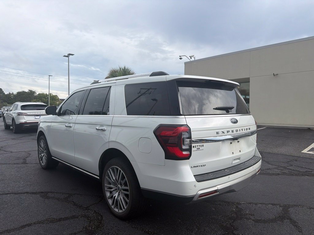 Used 2022 Ford Expedition Limited RWD image 6