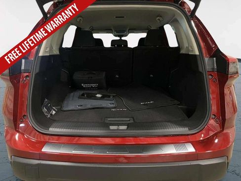 New 2026 Nissan Rogue SV FWD image 28