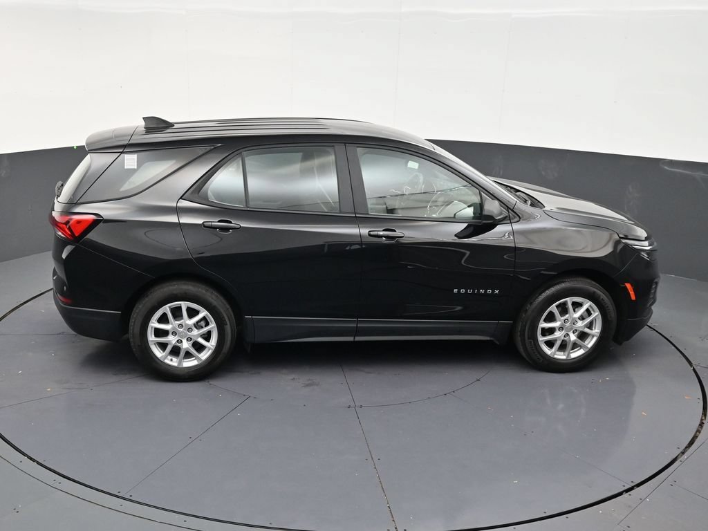 Used 2024 Chevrolet Equinox LS w/ Driver Confidence II Package FWD image 14