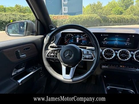 Certified 2023 Mercedes-Benz GLB 250 4MATIC image 17