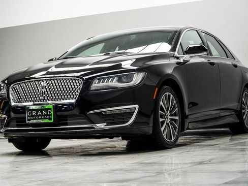 Used 2017 Lincoln MKZ Premiere image 8