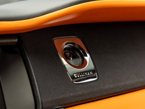 Used 2022 Rolls-Royce Cullinan image 35