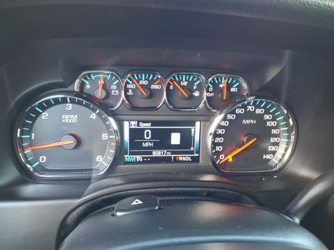Used 2017 GMC Yukon SLT AWD/4WD image 16