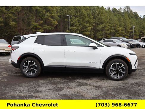 New 2026 Chevrolet Equinox EV LT image 8