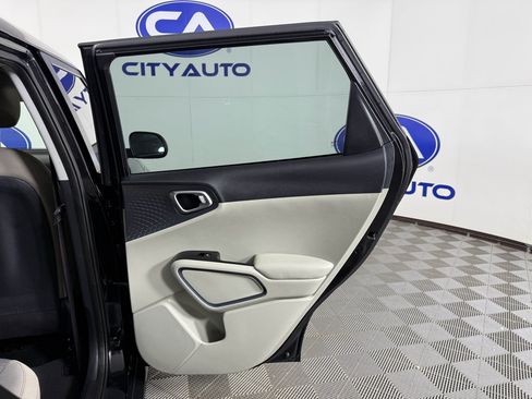 Used 2020 Kia Soul S image 17