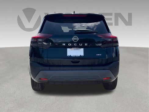 Used 2023 Nissan Rogue S AWD/4WD image 21