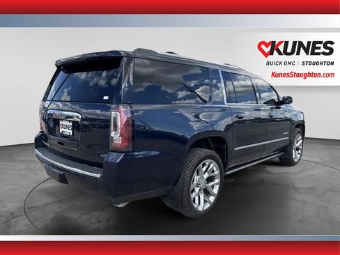 Used 2020 GMC Yukon XL Denali w/ Denali Ultimate Package AWD/4WD image 12