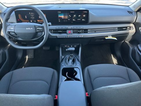 New 2026 Kia K4 LXS image 17