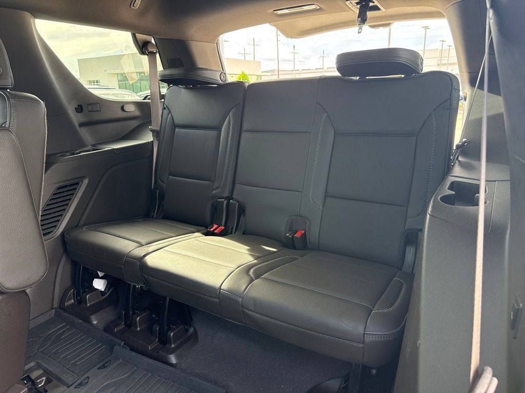 Used 2022 GMC Yukon Denali RWD image 26