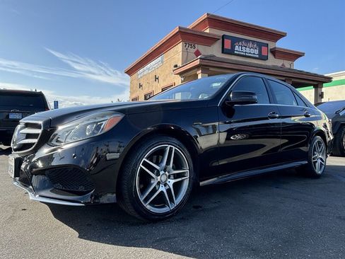 Used 2016 Mercedes-Benz E 400 Sedan image 2