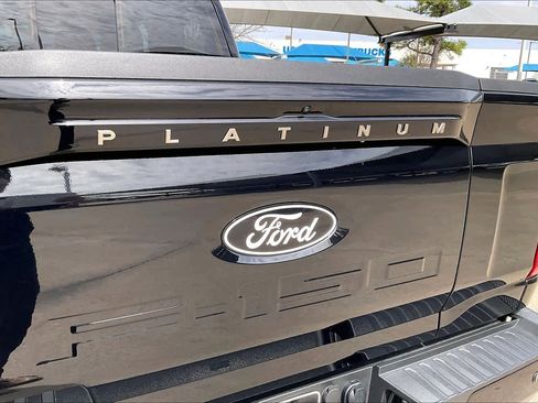 Used 2025 Ford F150 Platinum w/ FX4 Off-Road Package image 30