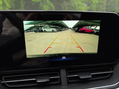 New 2026 Chevrolet Trax LT w/ Driver Confidence Package FWD image 18