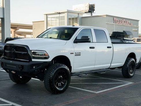 Used 2015 RAM 3500 Tradesman w/ Chrome Appearance Group image 19