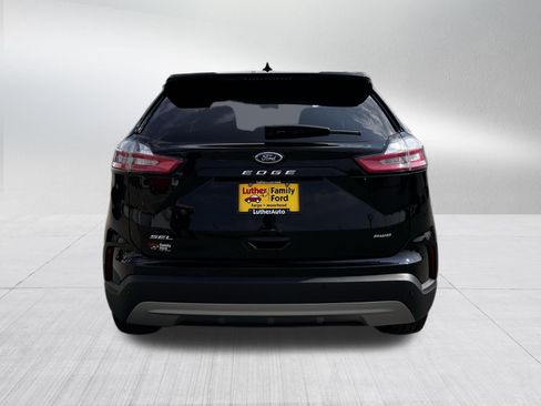 Used 2024 Ford Edge SEL w/ Convenience Package AWD/4WD image 6