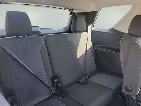 Used 2019 Chevrolet Traverse LT w/ LPO, Floor Liner Package AWD/4WD image 28
