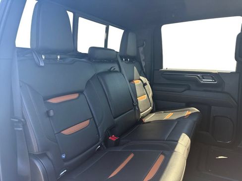 Certified 2024 GMC Sierra 2500 AT4 w/ AT4 Premium Plus Package AWD/4WD image 18