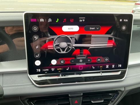 New 2026 Volkswagen Tiguan SE image 17