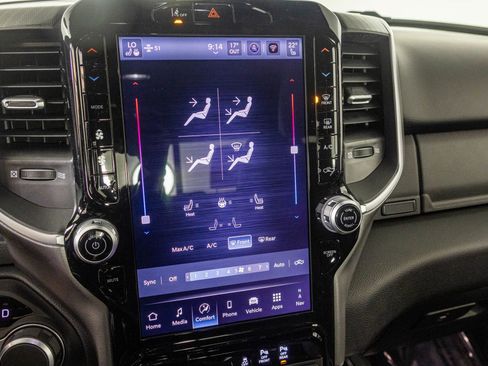 New 2026 RAM 1500 4x4 Crew Cab image 25