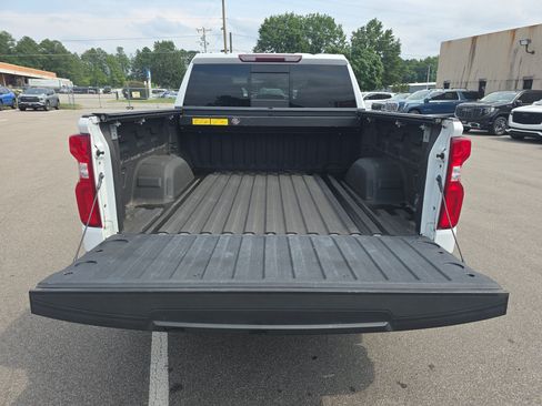 Used 2019 Chevrolet Silverado 1500 LT Trail Boss AWD/4WD image 13