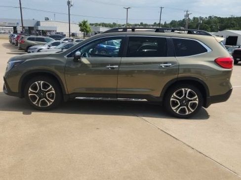 Used 2023 Subaru Ascent Touring AWD/4WD image 5