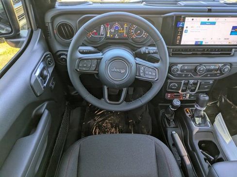 New 2026 Jeep Wrangler Unlimited Rubicon AWD/4WD image 13