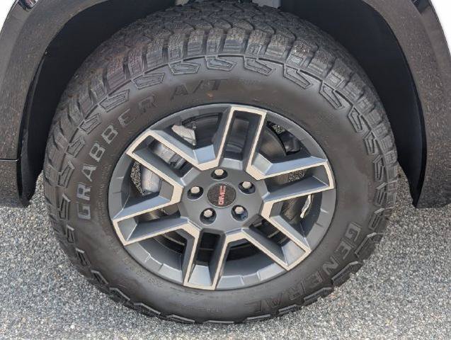 New 2026 GMC Terrain AT4 w/ Convenience Package III AWD/4WD image 15