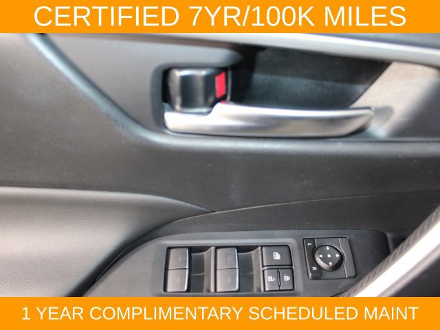 Used 2025 Toyota RAV4 XLE AWD/4WD image 18