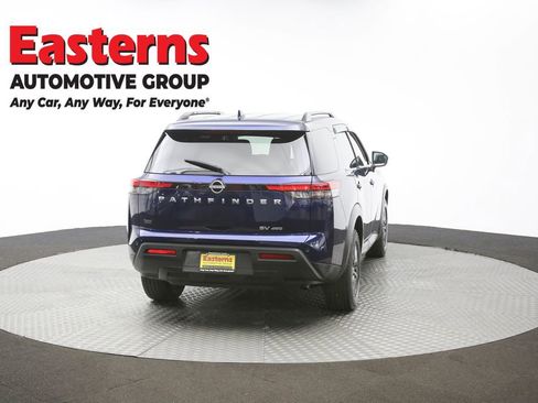 Used 2022 Nissan Pathfinder SV image 36