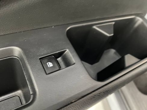 Used 2025 Nissan Pathfinder SL FWD image 20