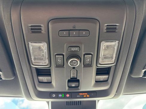 Used 2024 Chevrolet Tahoe High Country AWD/4WD image 27
