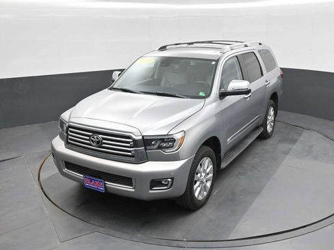 Used 2019 Toyota Sequoia Platinum RWD image 14