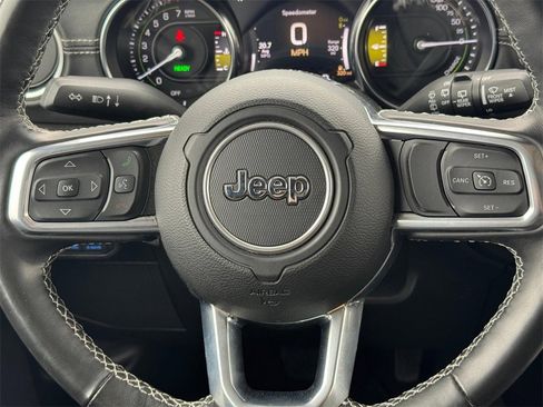 Used 2022 Jeep Wrangler Unlimited Sahara w/ Cold Weather Group image 13