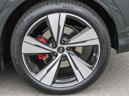 New 2025 Audi SQ5 Premium Plus image 11