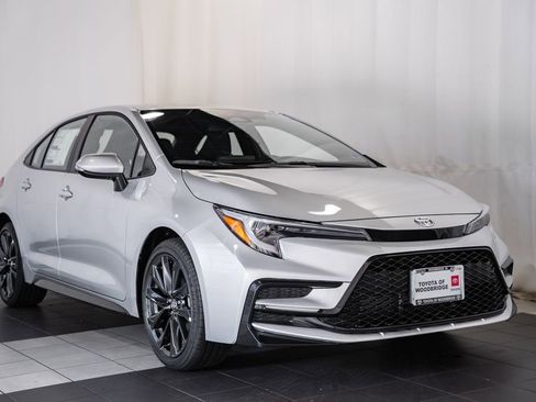 New 2026 Toyota Corolla SE image 1