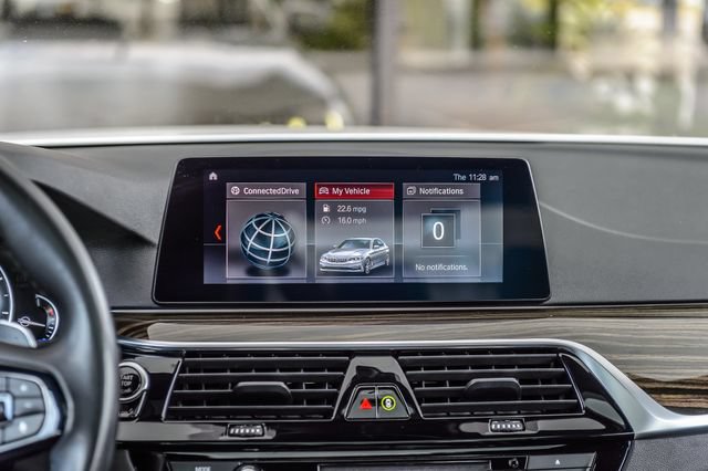 Used 2019 BMW 530i w/ Convenience Package RWD image 30
