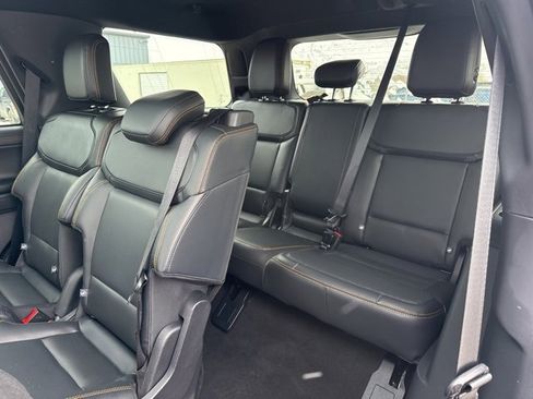 Used 2025 Ford Expedition Tremor image 14