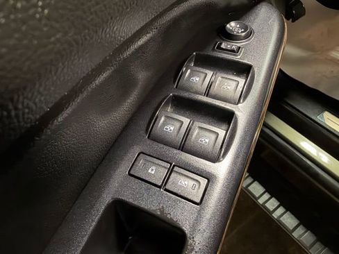 Used 2017 GMC Canyon Denali image 15