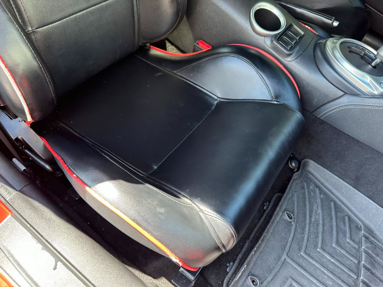 Used 2014 Nissan 370Z Coupe RWD image 43