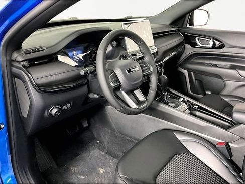 New 2026 Jeep Compass Latitude AWD/4WD image 8