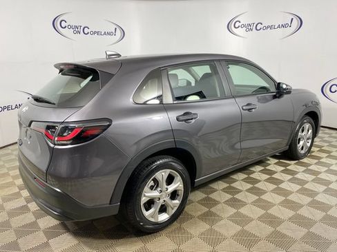 Used 2025 Honda HR-V LX image 7