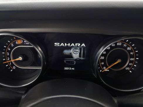 Used 2021 Jeep Wrangler Unlimited Sahara image 35